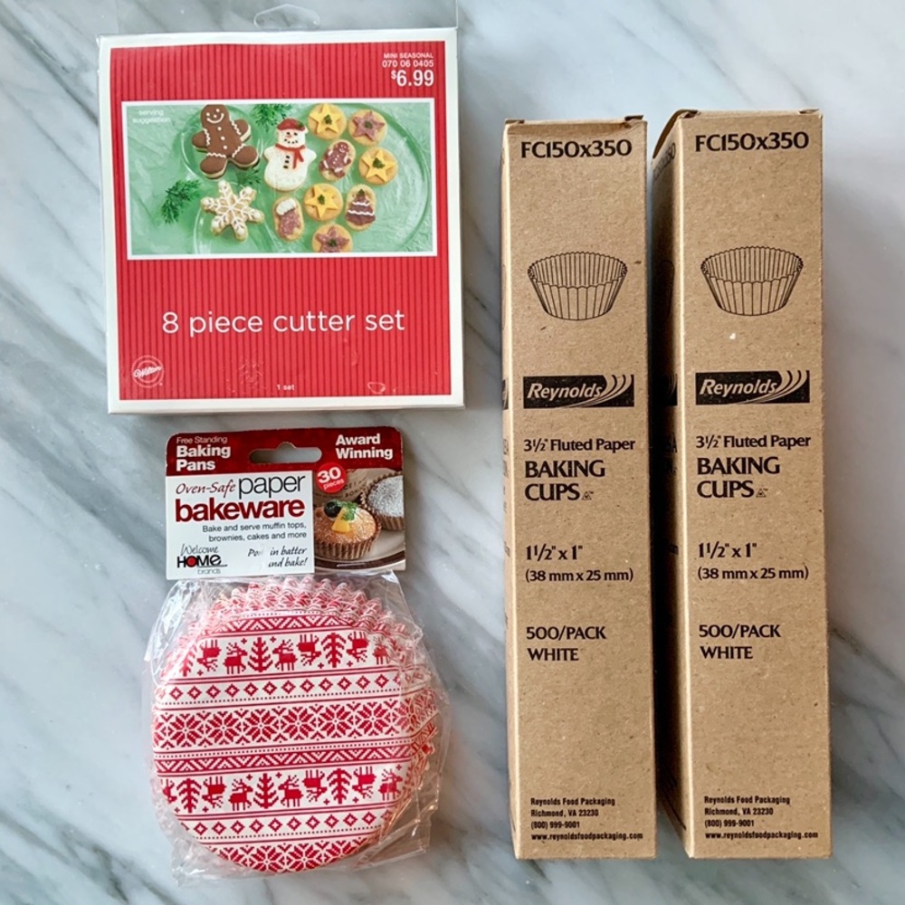 Baker’s Bundle•Cupcake Liners🧁🧁🧁•Cookie Cutters